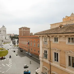 Sonder Piazza Venezia 3* Řím